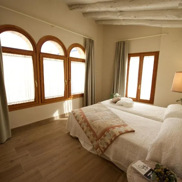 Ca La Maria, hotel in Móra d'Ebre