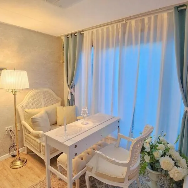 Viesnīca Arti stay #5 - Open Special price - 2 room - Pet Friendly - Party Room - Sillim Station - Danggok Station - Market Adjacent - 3people Seulā