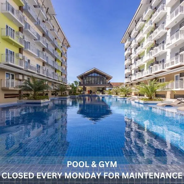 537 AMANI LUXURY SUITE, 3 Minutes to Airport,with Gym & Pool, FAST WI-FI, Free Netflix, hotel v destinaci Pusok