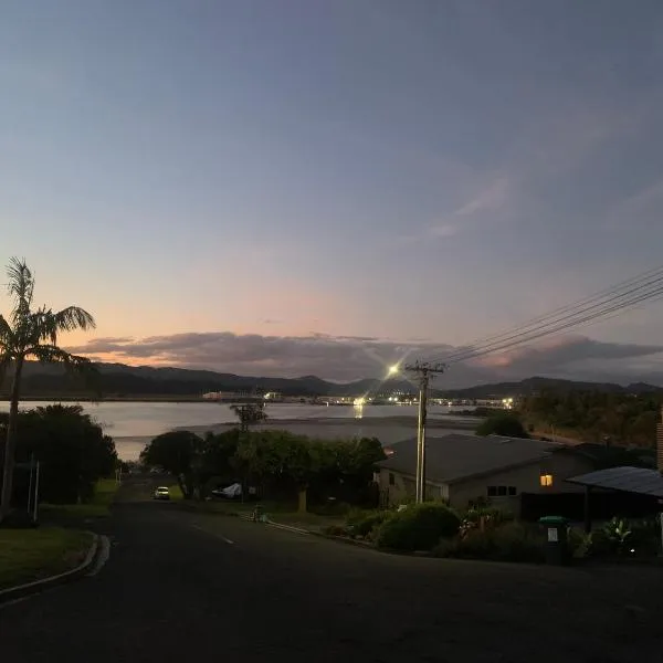 Seaview House Unit 2A, hotel en Whangarei
