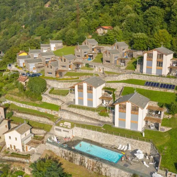 Cottage by the pool with stunning lake view, hotel em Bellano