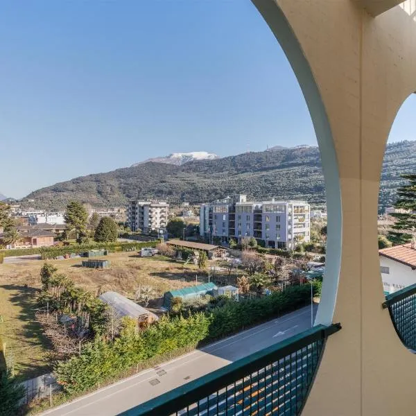 Casa Panorama - Private RoofTop, hotel din Riva del Garda