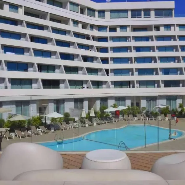 סי סייד אילת חדר משפחתי מפנק עם נוף לים, hotel in Eilat