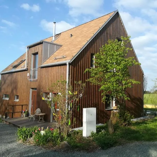 Studio in a wooden house、Kounovのホテル