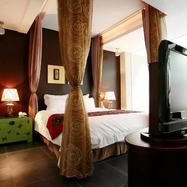 Yes Motel, khách sạn ở Trung Hòa