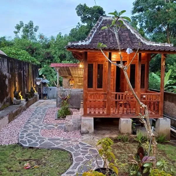 Mondok Dini, hotel v destinaci Ketewel