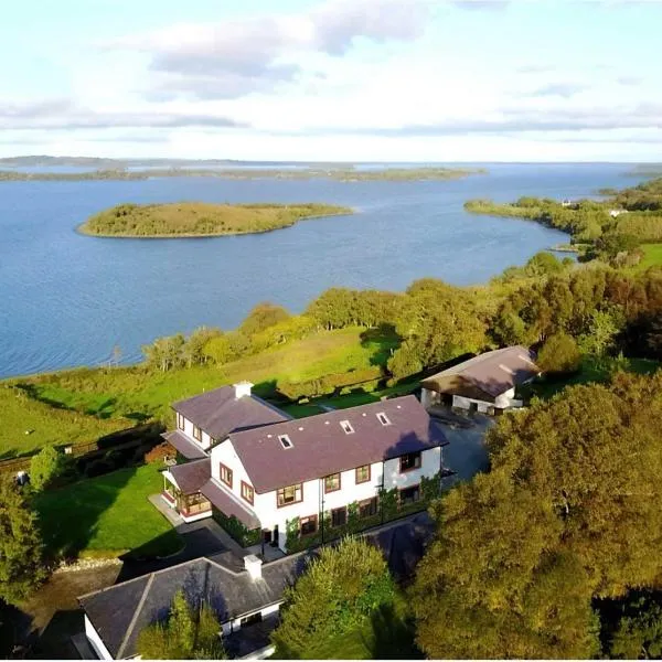 Corrib Lodge, hotel v destinaci Gortnashingaun