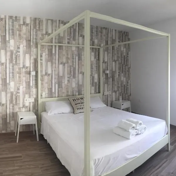Santo Domingo Rural - Andalusian spacious house with private parking in town, hotel a Archidona