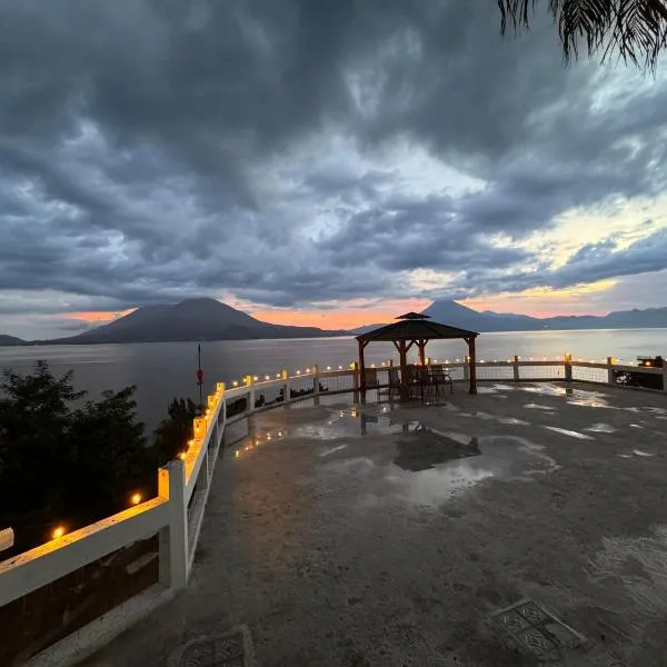 Hanna Suites, hotel v destinaci Panajachel