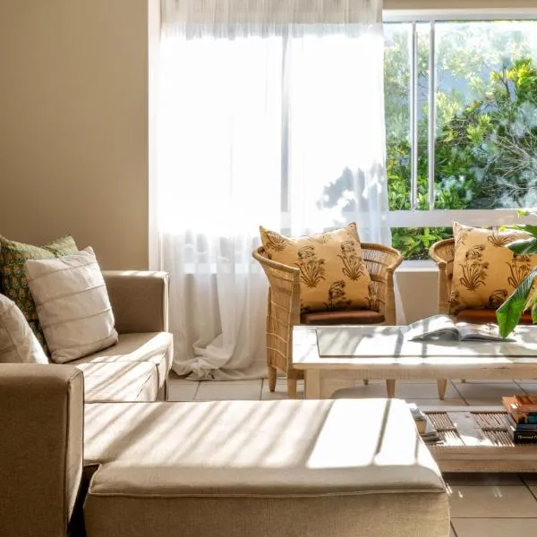 Ukhutula Plett - Spacious Central Self-Catering, hotel in Plettenberg Bay