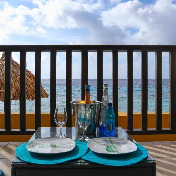Beach front luxury living - 2 bedroom condo with sea view, hotel a Jan Thiel
