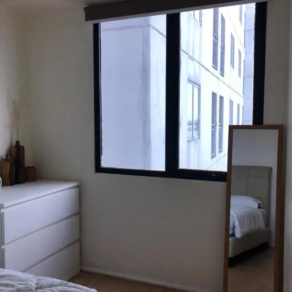자카르타에 위치한 호텔 Moagi Stay Alamanda - Netflix Ready! at Bassura City Apartment