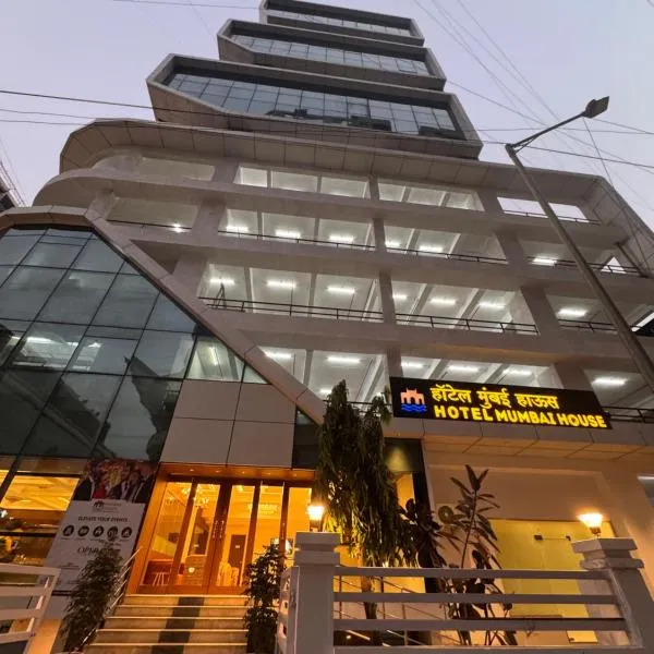 Hotel Mumbai House, Vashi, Navi Mumbai, hotel in Navi Mumbai