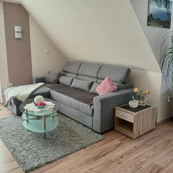 Ferienwohnung Vögnitz, hotel v destinaci Sulzheim