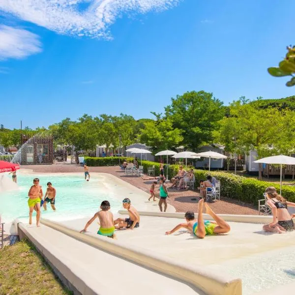 Pineta Sul Mare Camping Village, hotel v destinaci Cesenatico