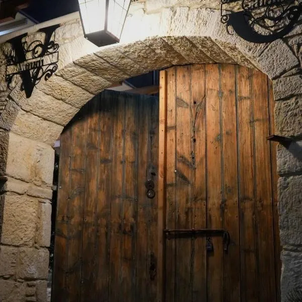 Vouni Calais, hotel en Vouni