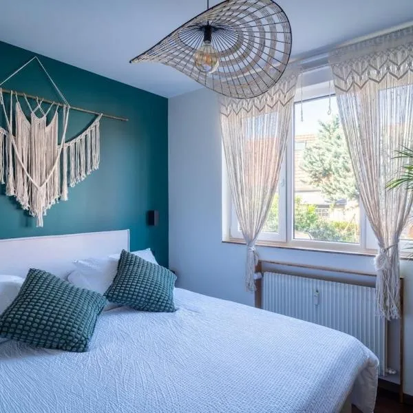 Suite Zen - Calme et Lumière - 2 lits 160 cm - Parking privé résidence, hotel v destinaci Sélestat