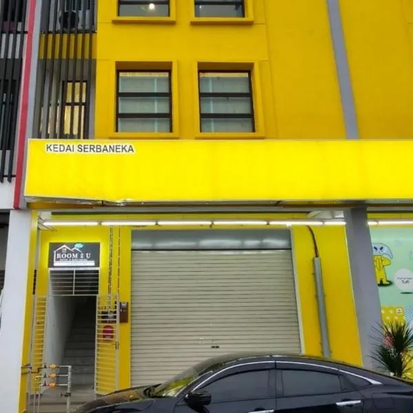 Room 2 U Hostel & Guest House, hotel v destinaci Muar