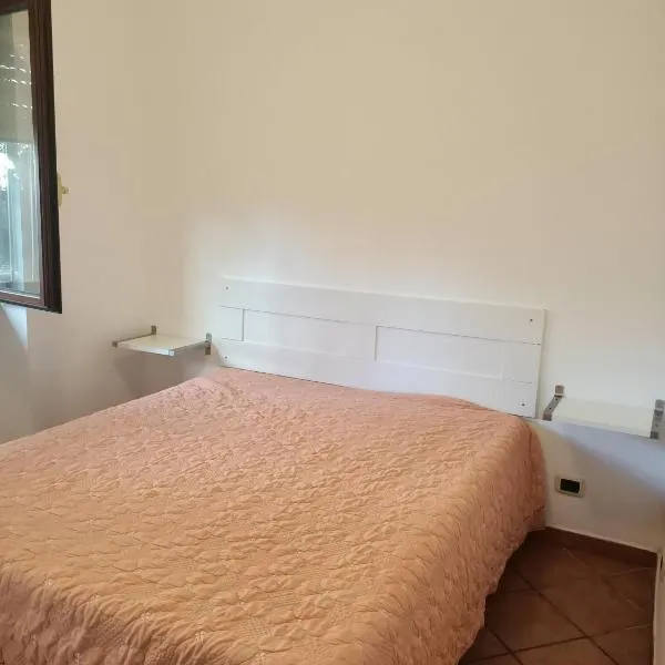 Alloggio Turistico Miri, hotel sa Ciampino