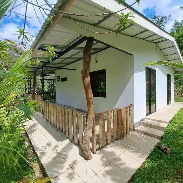 Casa el Colibrí, hotel v destinaci Naranjo