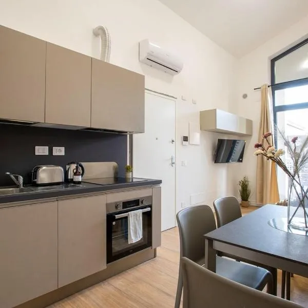 Urban Oasis near Termini, Free Parking&Balcony, int10, hotel in Rome