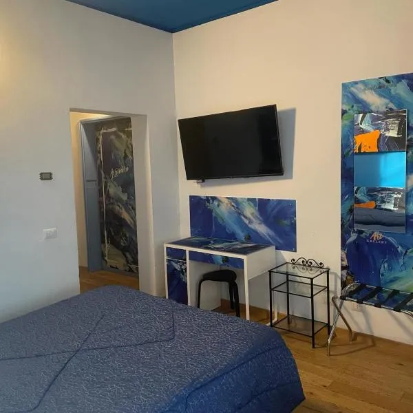 Rooms Of Love – hotel w mieście Pawia