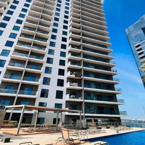 Full Seaview & Louvre Museum 1BHK - Al Reem Island, hotel in Abu Dhabi