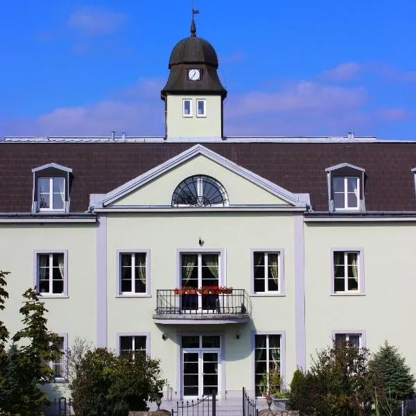 Kaštieľ AGATKA, hotel in Limbach