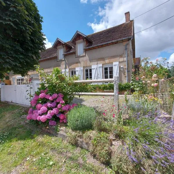La Pagaille, gite appartement, hotel v destinaci Le Montet