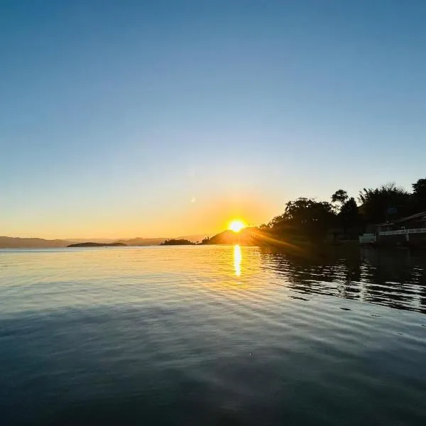 Casa Espaçosa com Piscina, Churrasqueira e Área verde em Sambaqui ao Lado da Praia - Floripa, hotel v destinaci Florianópolis