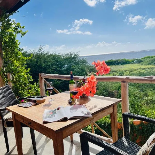 TROPICAL-OASIS nature retreat, Hotel in Sint Michiel