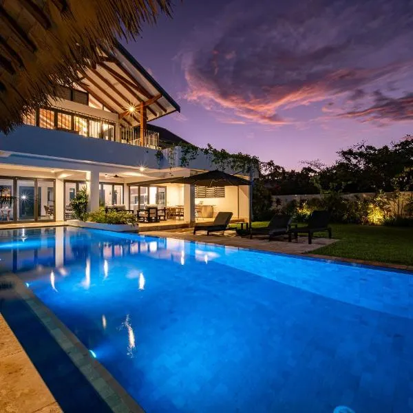 Naisoso Island Villas - Fiji, hotel i Nadi