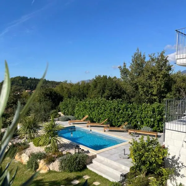 Meridiem Holiday Home in Dubrovnik region, hotel v destinaci Gruda