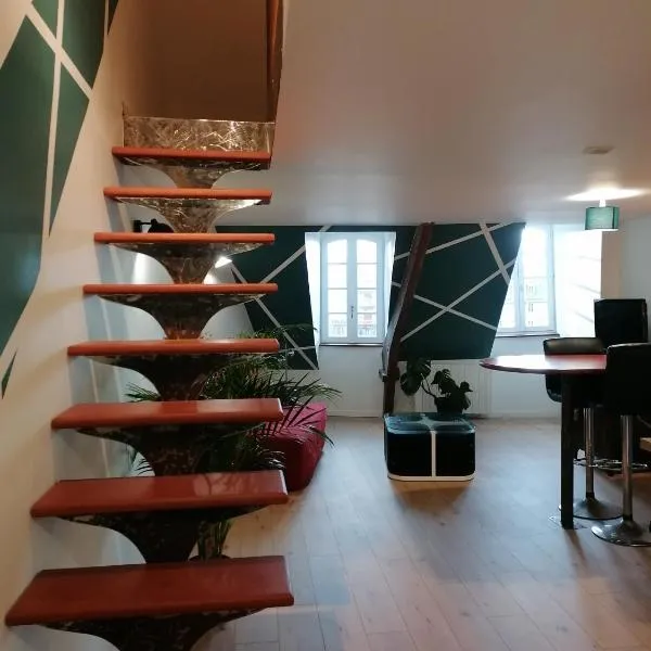 Bel appartement en plein centre, hotel v destinaci Lamballe