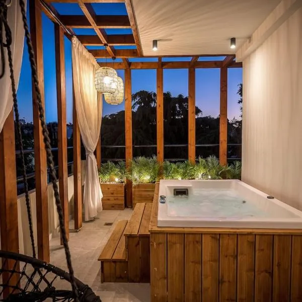 Senaon Urban Living Euphoria with Jacuzzi, hotel v destinaci Heráklion