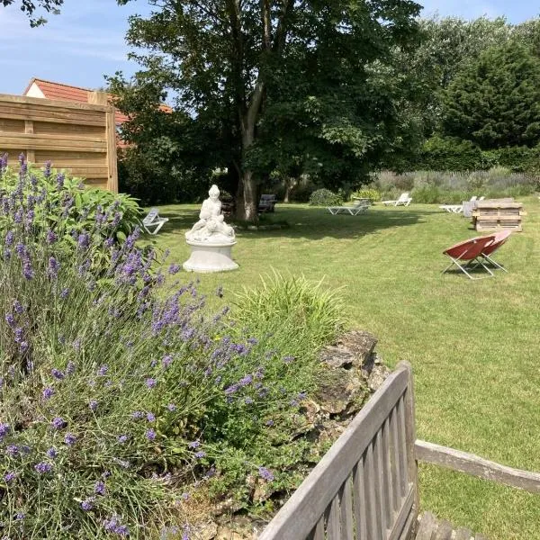 Hôtel des Argousiers, хотел в Амблете