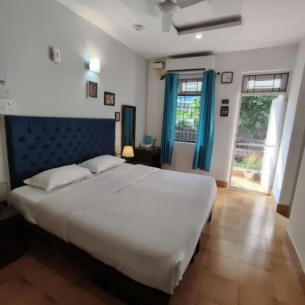 EM Coastal Studios 302, hotel in Calangute