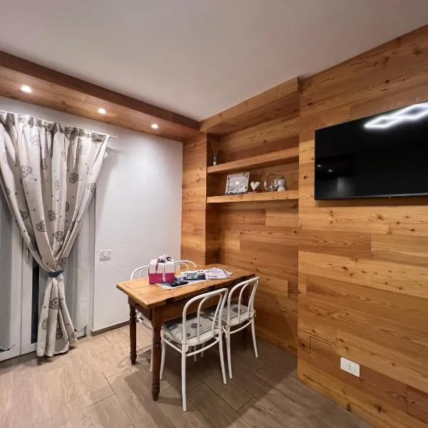 CHALET GIOVANNI apricacasevacanze, hotel in Aprica
