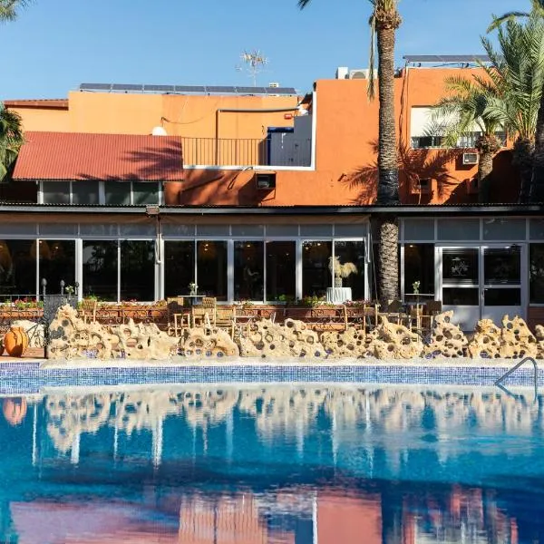 Las Palmeras, hotel v destinaci Crevillente