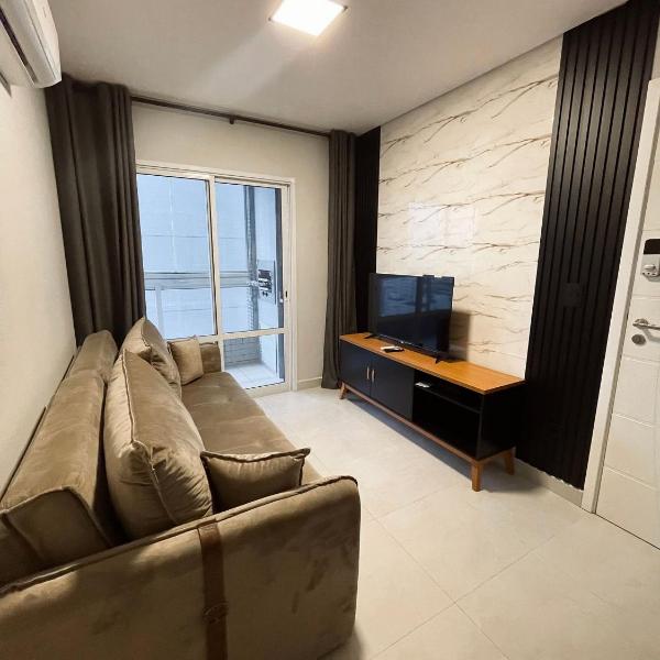 Refúgio Perfeito no Boqueirão: Apartamento Moderno a 100m da Praia com Sacada Gourmet e Piscina!