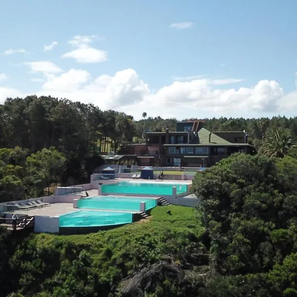 Tsitsikamma on Sea Self-catering Cottages, hotel v destinaci Witelsbos
