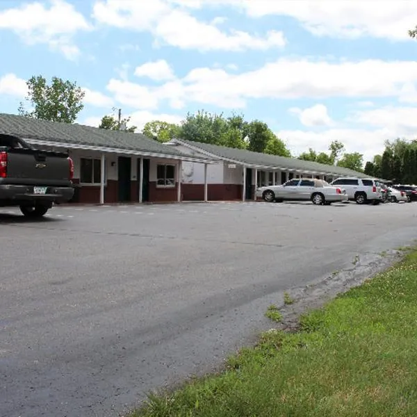 BlissPoint Inn FKA Motel 6t7, hotel v destinaci Indianapolis