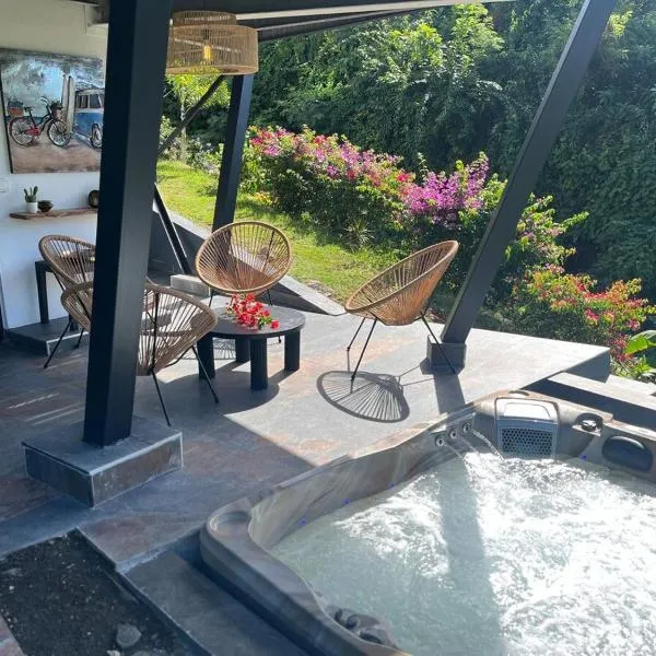 Love and spa by O'Kalm, hotel v destinaci Le Gosier