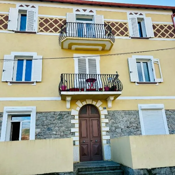 Straboni corte, hotel v Corte