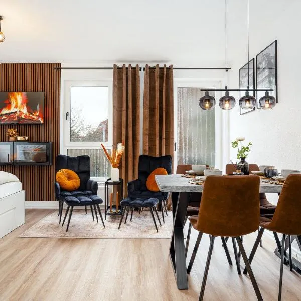 NEU! Modernes Apartment am Larrelter Tief - Balkon, Privatparkplatz & FIRE TV!, hotel v destinaci Emden