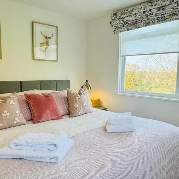 3 Bed Spa Cottage、Southwaterのホテル