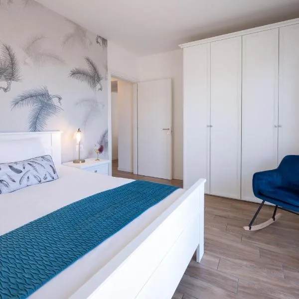 Lora Como residence, luxury suite 4, free private parking, self check-in, hotel en Como