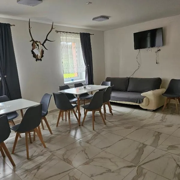 Jasmine - turistická ubytovňa so soľnou jaskyňou a saunovým svetom, hotel in Vyšné Valice