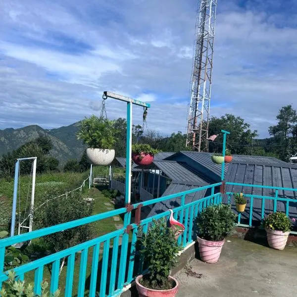 Namaha hotel and cottages, hotel i Kanatal