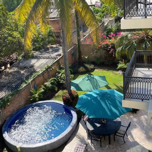 Cruz de Huanacaxtle में, होटल Delfin